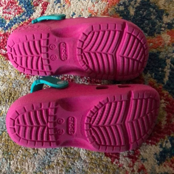 Disney Frozen Crocs - Picture 2 of 4